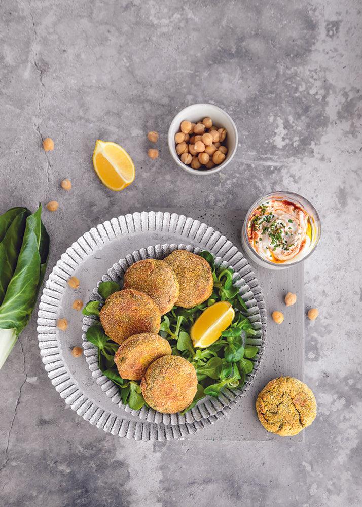 Una pietra con una tonalità fresca e neutra allo stesso tempo. Ciò che colpisce è la piacevole combinazione di tonalità chiare e scure che creano un'atmosfera accogliente - Rigid backdrop