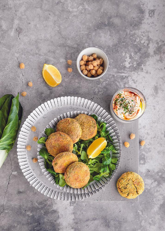 Una pietra con una tonalità fresca e neutra allo stesso tempo. Ciò che colpisce è la piacevole combinazione di tonalità chiare e scure che creano un'atmosfera accogliente - Rigid backdrop