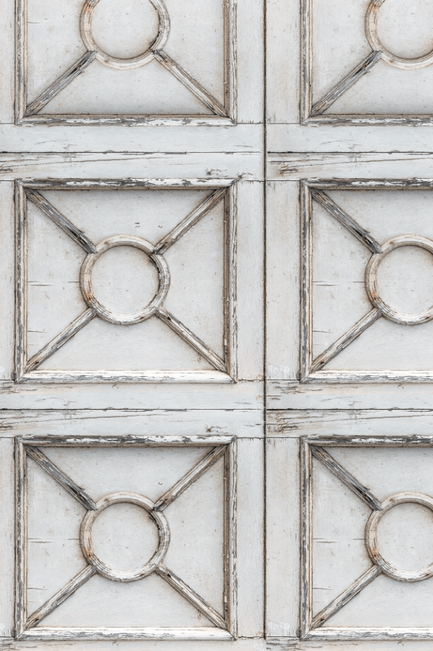 Sfondo fotografico GLICINE in vinile, con porta di legno bianca invecchiata, dettagli tridimensionali e atmosfera rustica, ideale per food photography