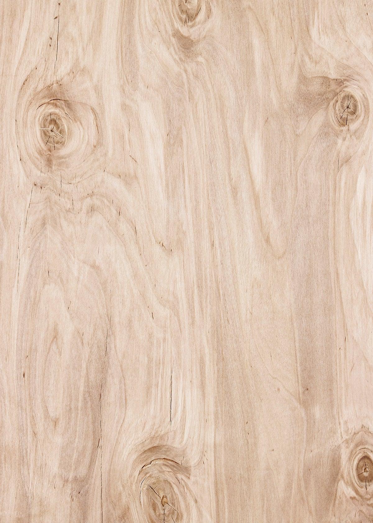 Sfondo fotografico on legno senza doghe, caratterizzato da una superficie che richiama il legno di pino, con tonalità chiare e una texture liscia. 