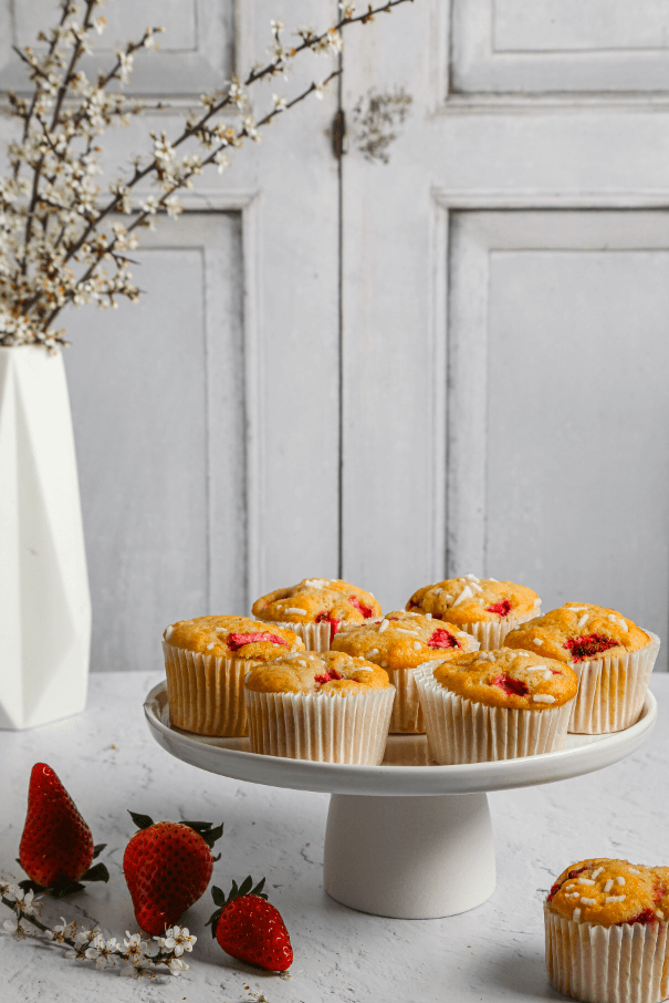 Lo sfondo "Primavera" è un backdrop fotografico caratterizzato da un aspetto rustico e vintage, ispirato alle vecchie ante in legno verniciato.