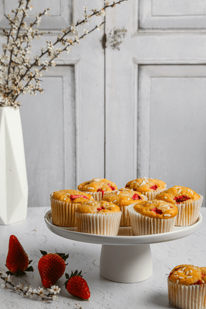 Lo sfondo "Primavera" è un backdrop fotografico caratterizzato da un aspetto rustico e vintage, ispirato alle vecchie ante in legno verniciato.