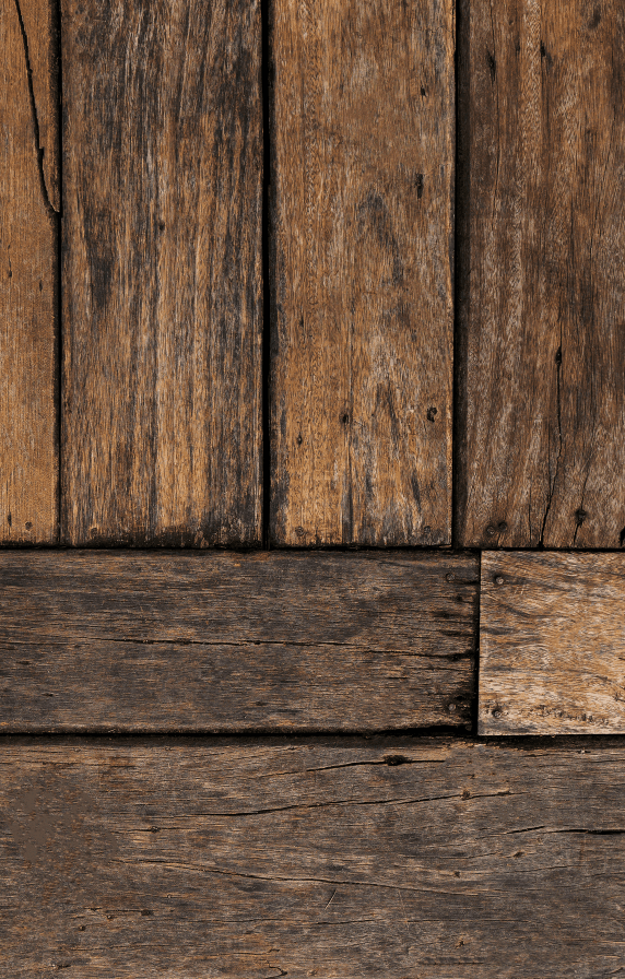 Sfondo fotografico IROKO in vinile, con doghe intrecciate in orizzontale e verticale, perfetto per scatti rustici e tradizionali di cibo casalingo.