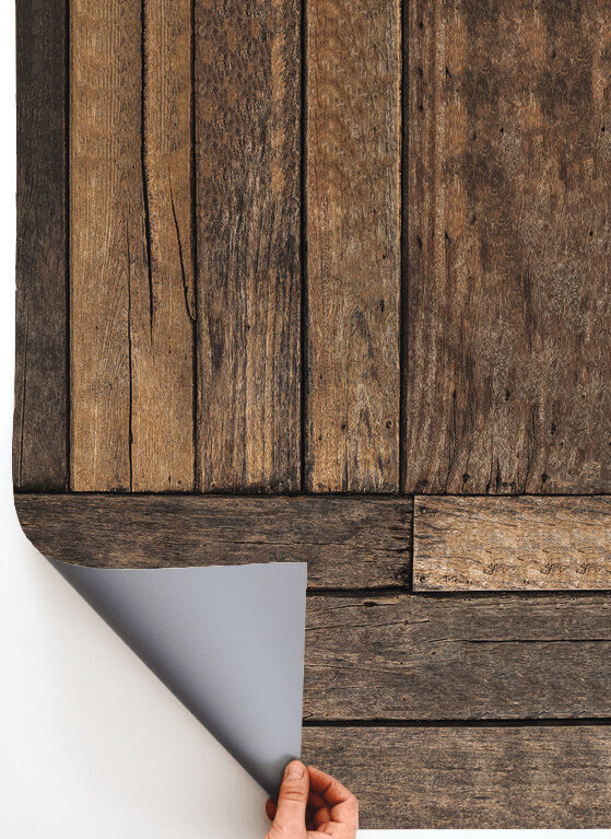 Sfondo fotografico IROKO in vinile, con doghe intrecciate in orizzontale e verticale, perfetto per scatti rustici e tradizionali di cibo casalingo.